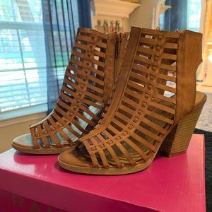 Strappy Camel Heels